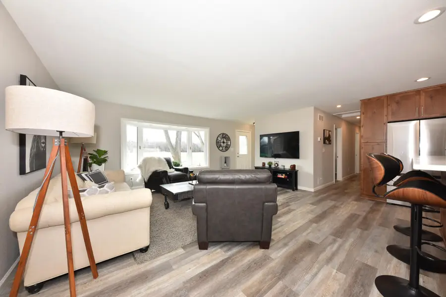 14408 W Kostner Ln, New Berlin, WI 53151 - #3