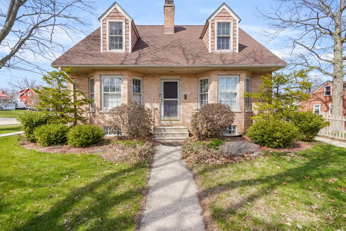 620 73rd St, Kenosha, WI 53143 - #1