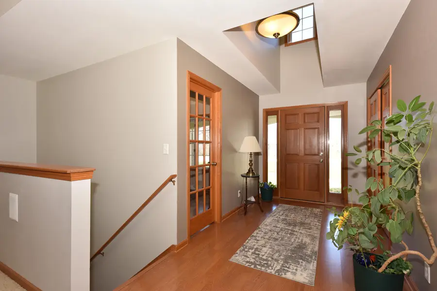 550 Hunters Xing S, Slinger, WI 53086 - #2