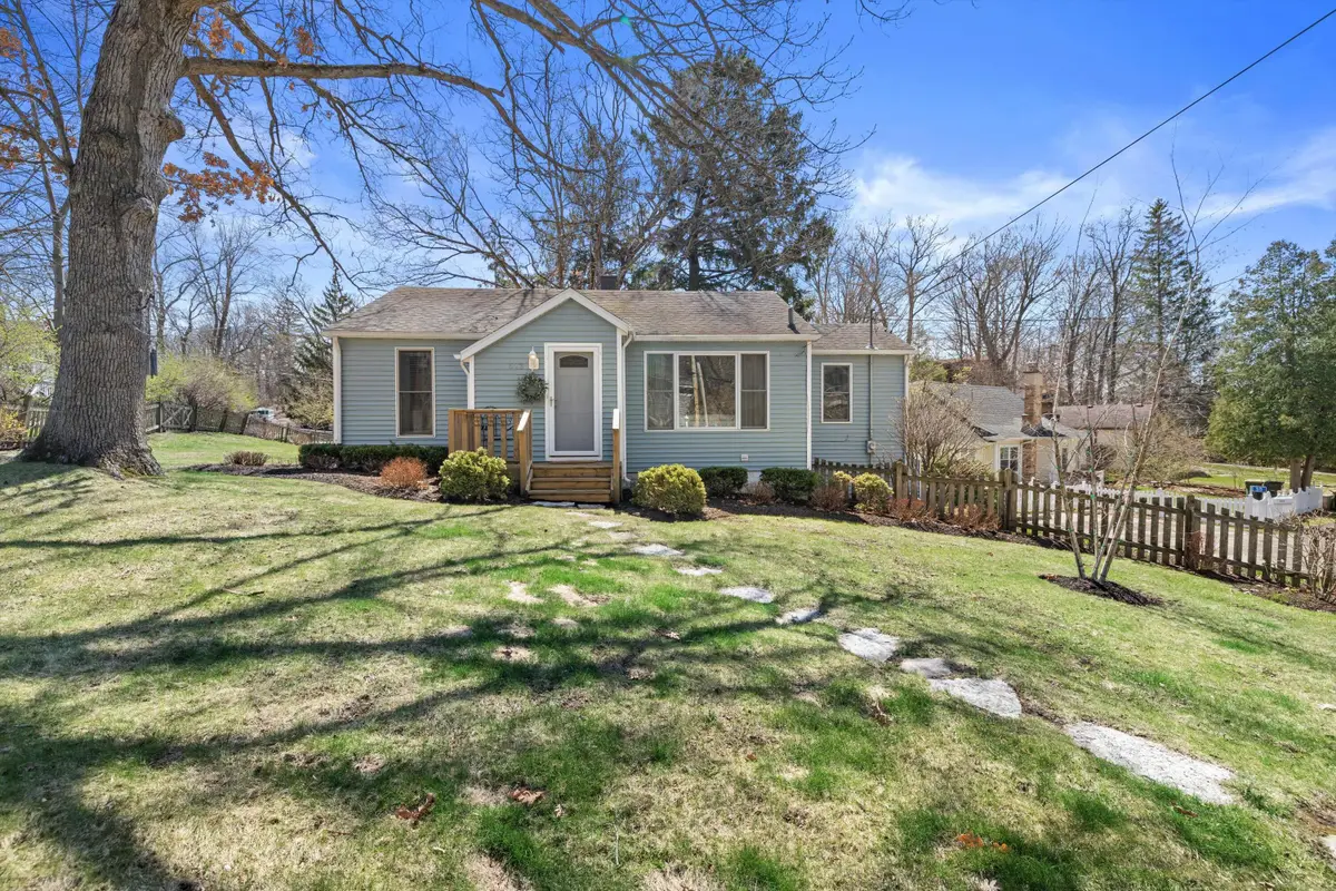 523 Valley Rd, Twin Lakes, WI 53181 - #1