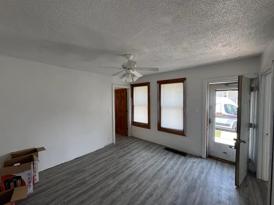 1146 Grand Ave, Racine, WI 53403 - #3