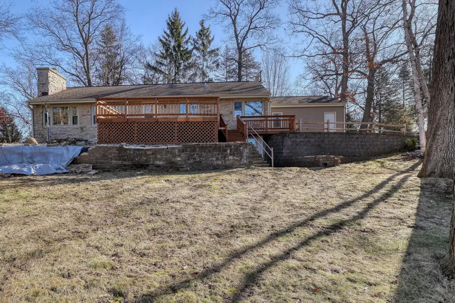 3513 Ridge Dr, Delafield, WI 53029 - #3