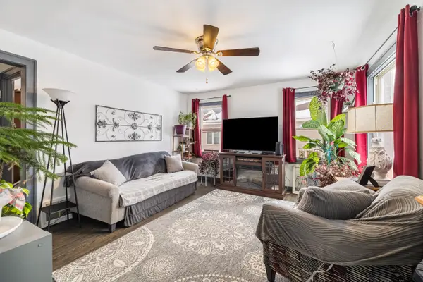 513 Sugar Creek St, Delavan, WI 53115