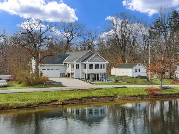 W1143 Lake Dr, Bloomfield, WI 53128