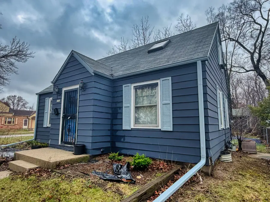 4305 N 63rd St, Milwaukee, WI 53216 - #3