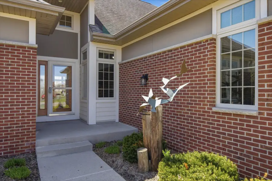 1909 Blue Spruce Ct, Port Washington, WI 53024 - #2