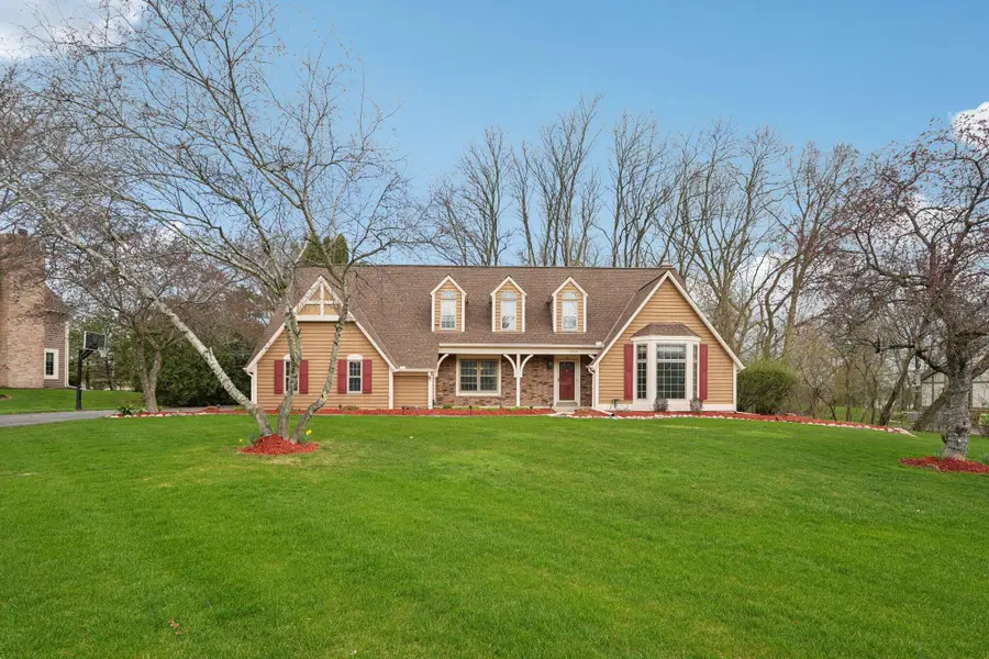 15340 Turnberry Dr, Brookfield, WI 53005 - #2