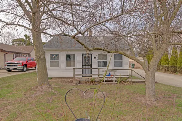 1732 Kremer Ave, Caledonia, WI 53402