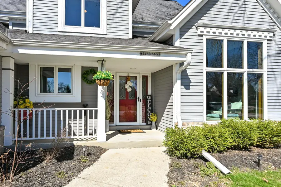 W143N6633 Aspen Dr, Menomonee Falls, WI 53051 - #2