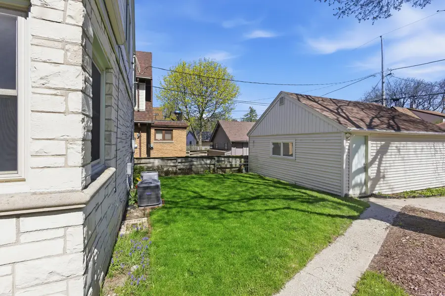5601 W Philip Pl, Milwaukee, WI 53216 - #3