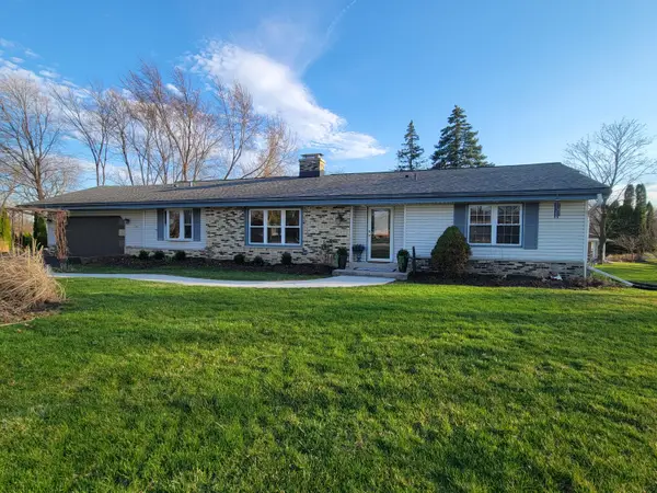 15225 W Park Ter, New Berlin, WI 53151