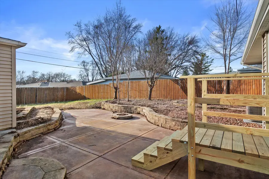 W148N8435 Albert Pl, Menomonee Falls, WI 53051 - #3
