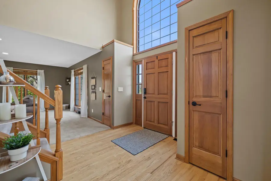 W266S8655 Rustic View Ln, Vernon, WI 53149 - #3