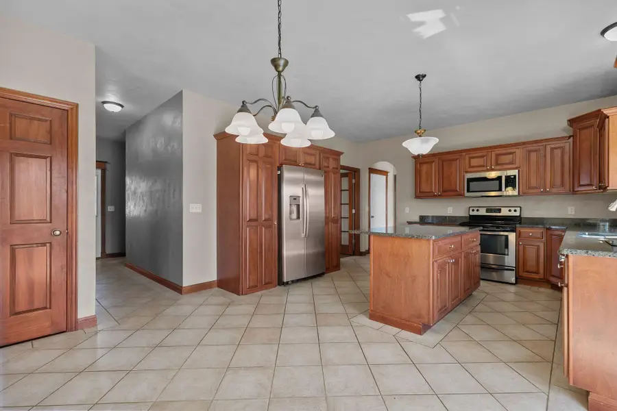 1290 Pemmican Ct, Neenah, WI 54956 - #3