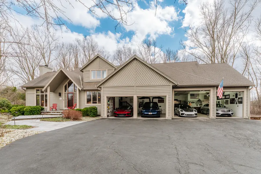 18875 Black Forest Dr, Brookfield, WI 53045 - #2