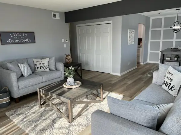 10620 N Ivy Ct, Mequon, WI 53092