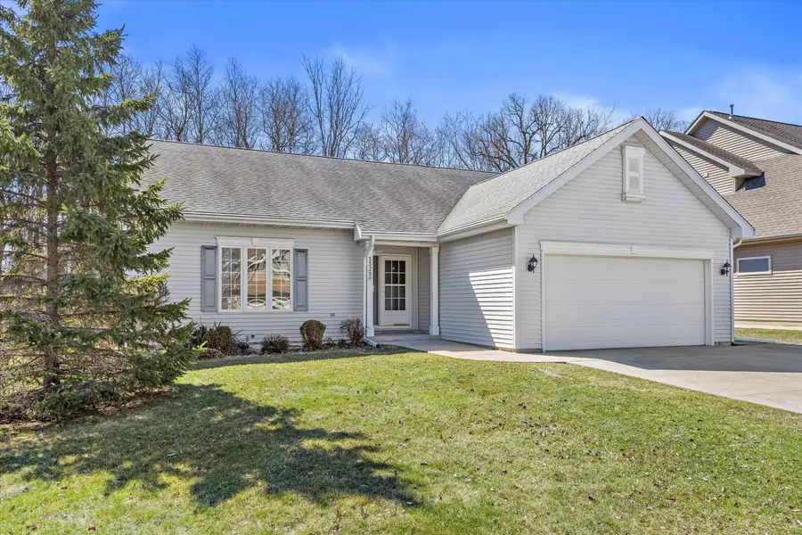 3329 125th St, Pleasant Prairie, WI 53158 - #3