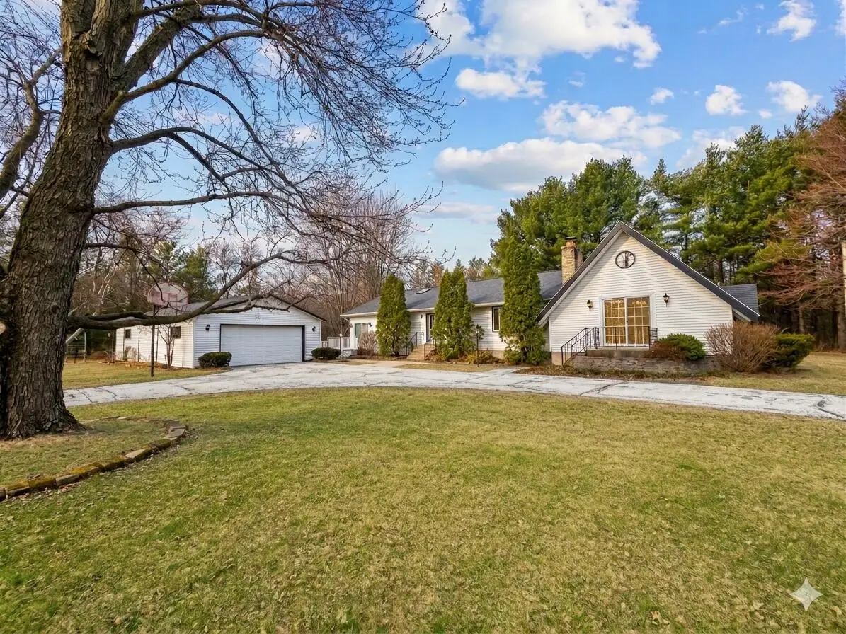 W6407 20th St, Necedah, WI 54646 - #1