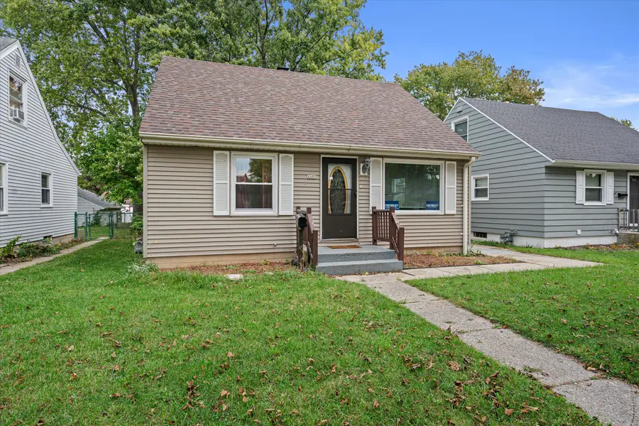 4480 N 83rd St, Milwaukee, WI 53218 - #3
