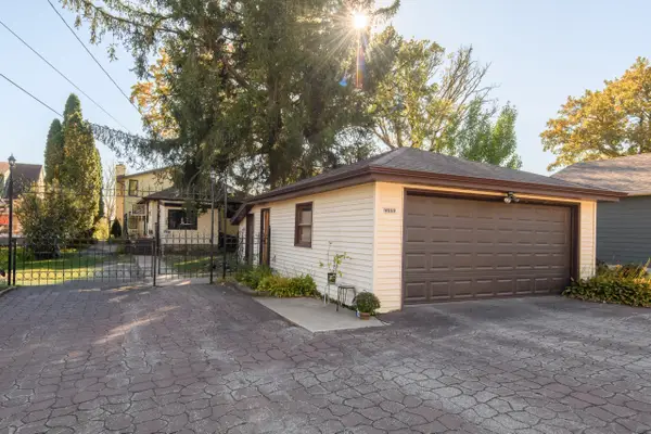 W969 Miramar Dr, East Troy, WI 53120