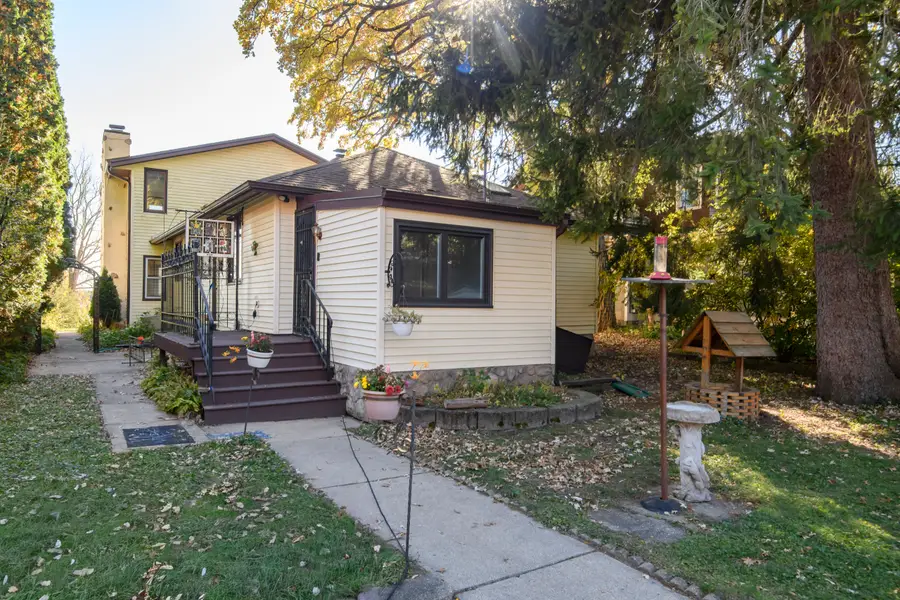 W969 Miramar Dr, East Troy, WI 53120 - #2