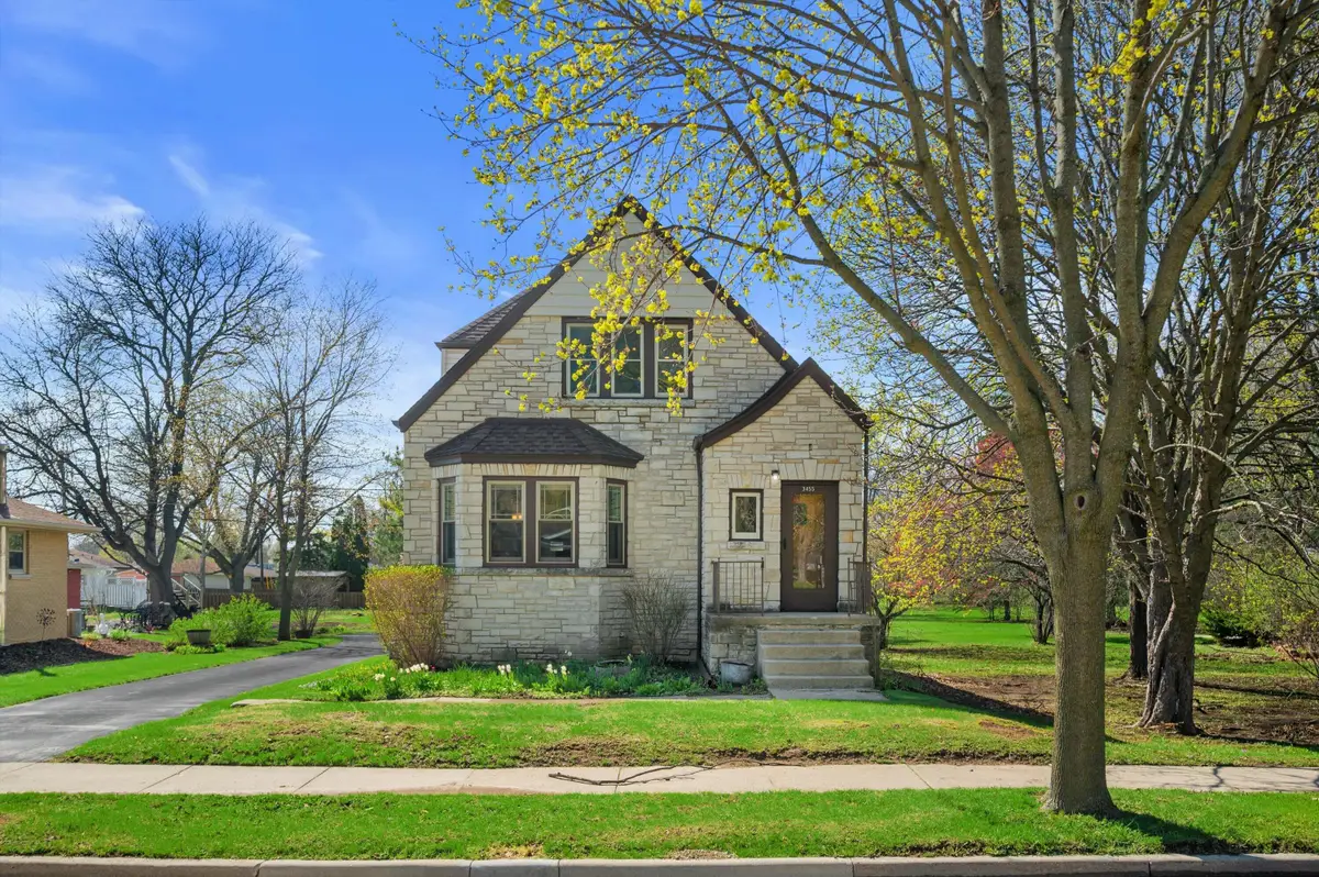 3455 S 96th St, Milwaukee, WI 53227 - #1