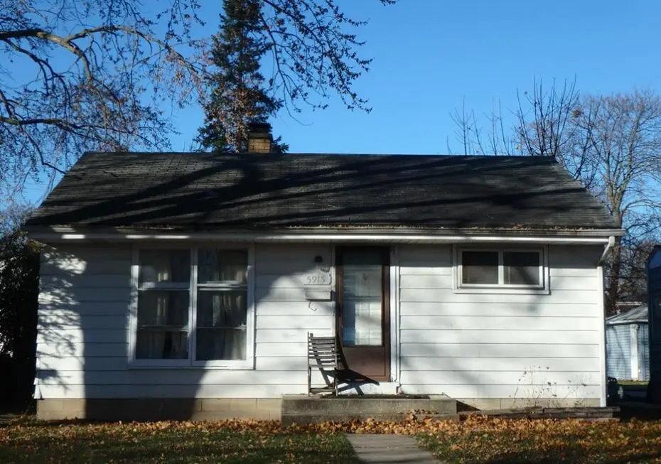 5915 N 71st St, Milwaukee, WI 53218 - #1