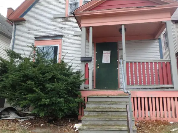 3567 N 12th St, Milwaukee, WI 53206