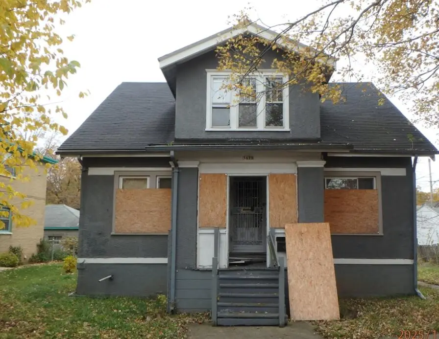 5670 N 38th St, Milwaukee, WI 53209 - #1