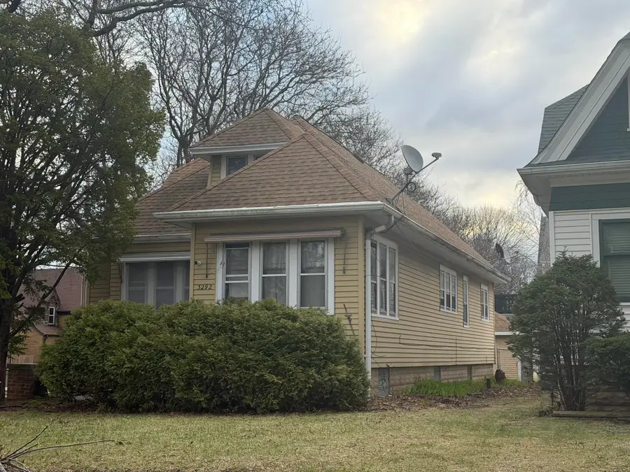 3292 N 47th St, Milwaukee, WI 53216 - #2