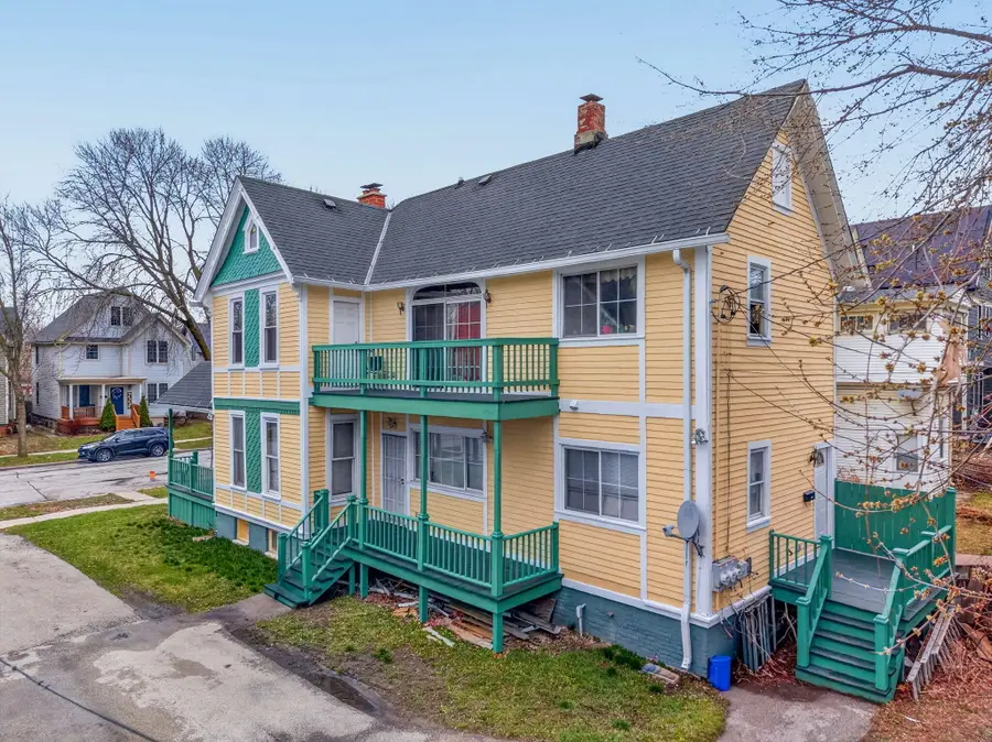 2330 N Palmer St, Milwaukee, WI 53212 - #3