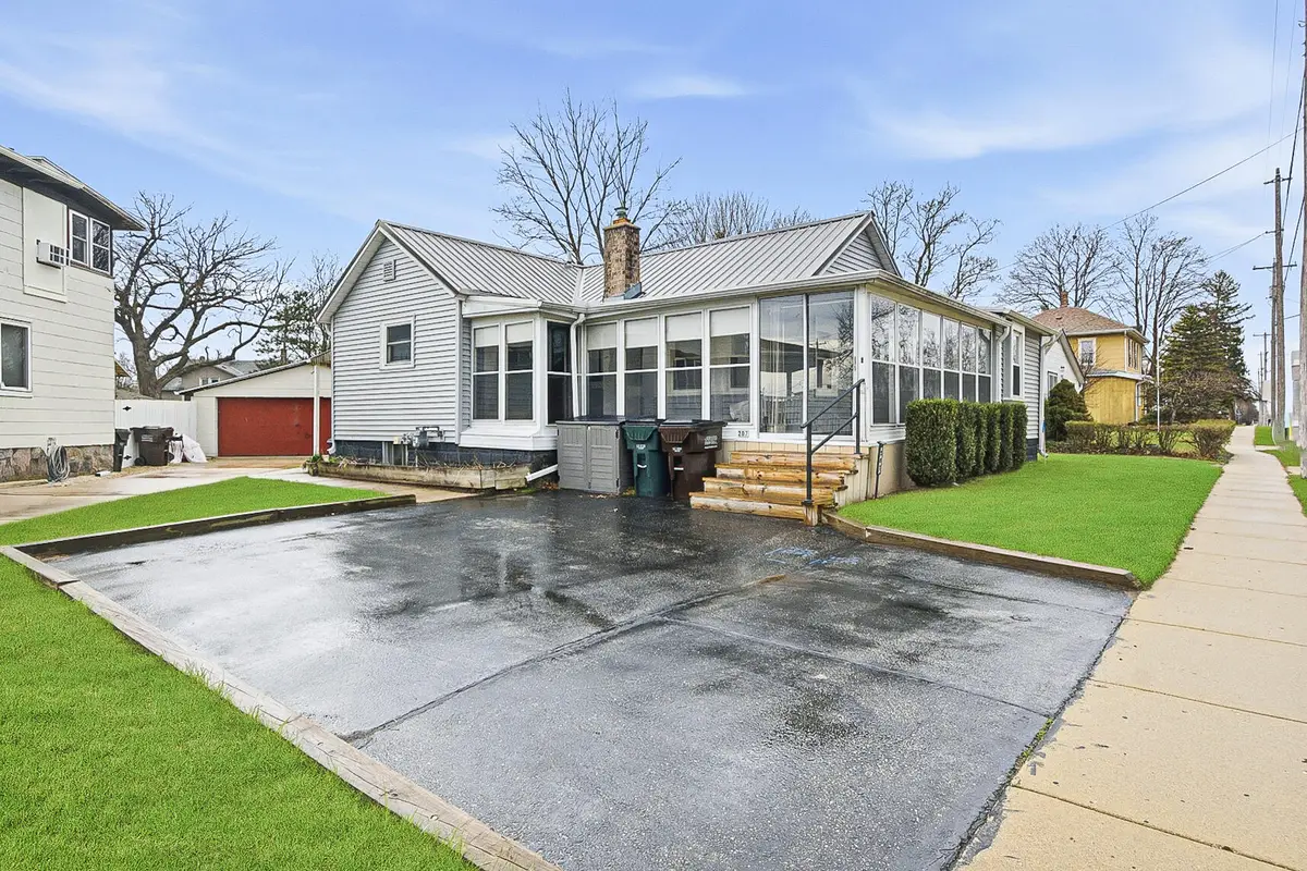 207 Maple St, Palmyra, WI 53156 - #1