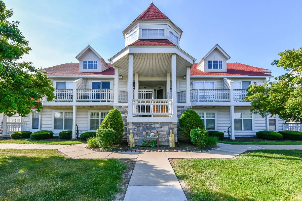 2237 Landings Ln, Delavan, WI 53115 - #1