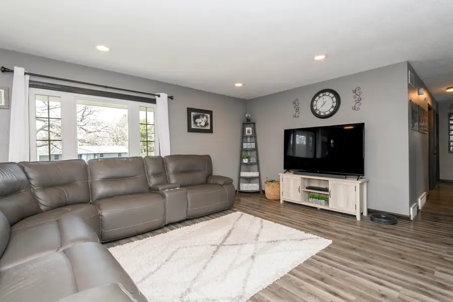 W284N6506 Hawthorne Rd, Merton, WI 53029 - #3