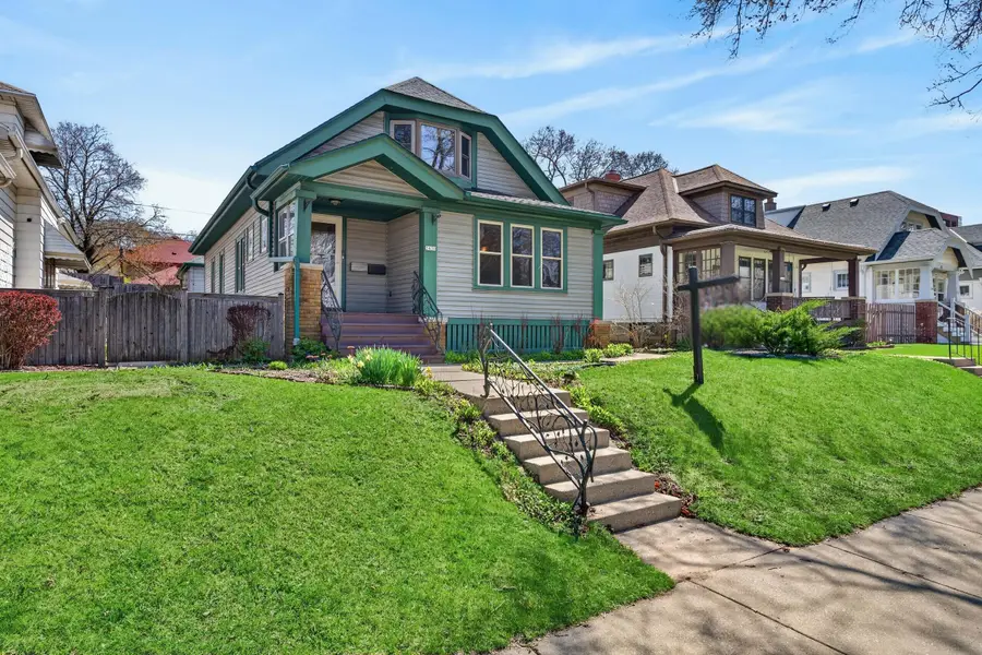 3430 N Cramer St, Milwaukee, WI 53211 - #2