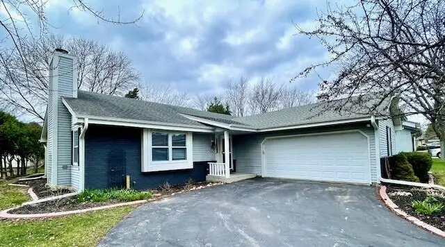 W168N10725 Juniper Dr, Germantown, WI 53022 - #1