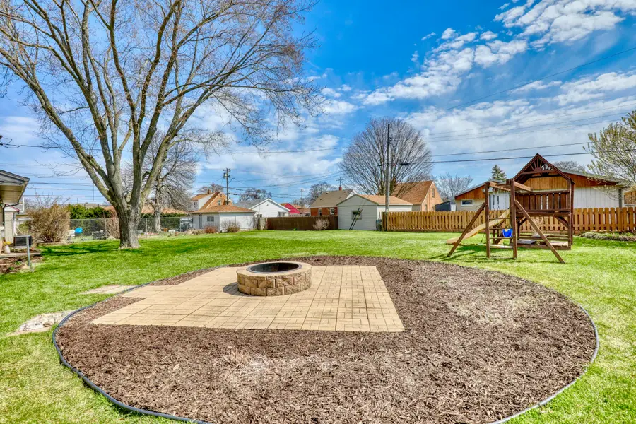 4724 S 24th St, Milwaukee, WI 53221 - #3