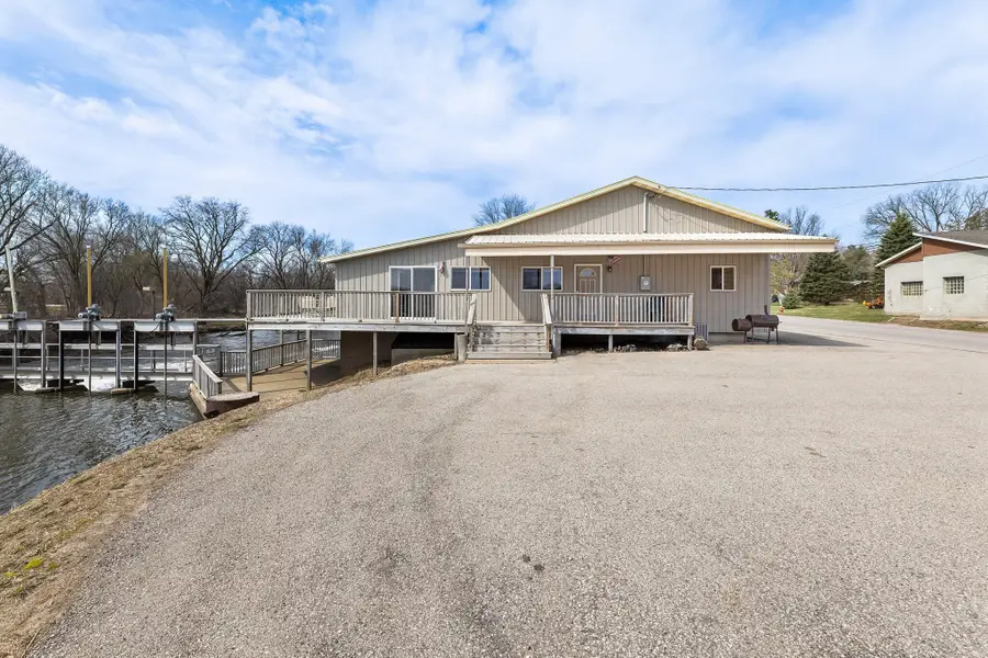 141 W Mill Rd, Blair, WI 54616 - #2