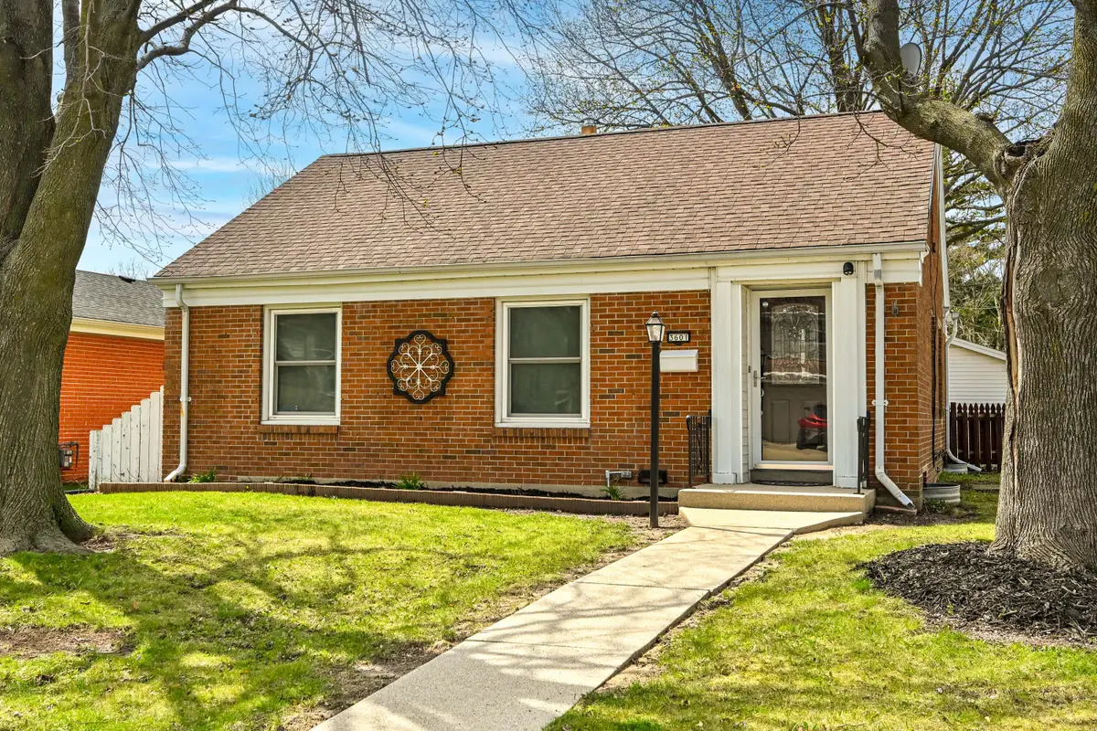 3601 S 32nd St, Greenfield, WI 53221 - #1