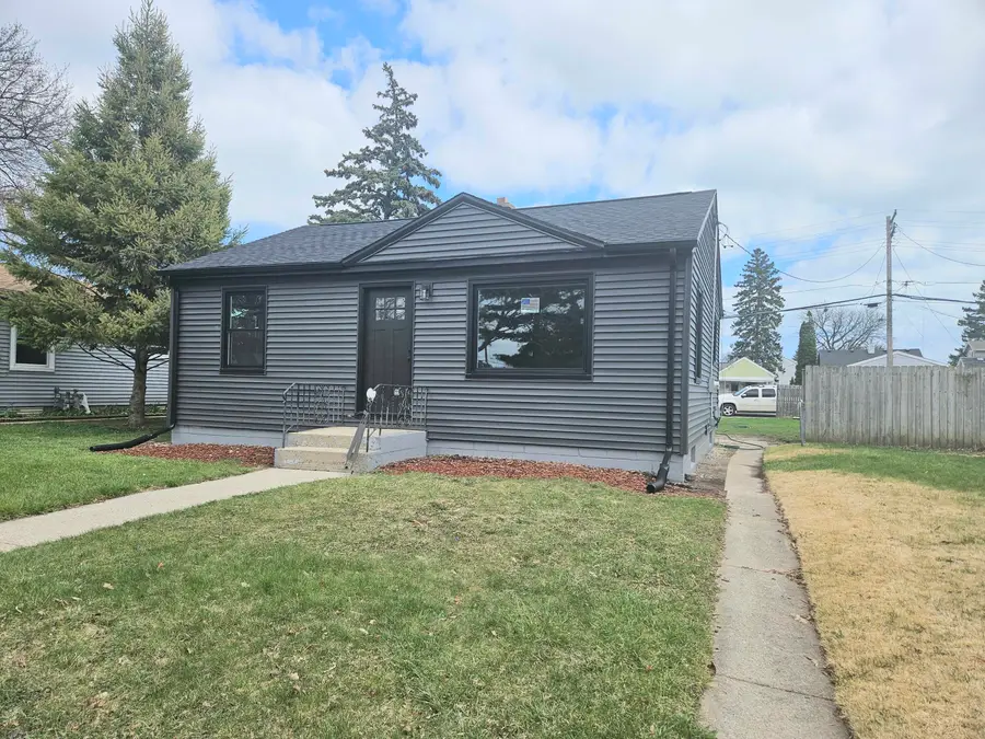 3407 3rd Ave, Racine, WI 53402 - #2