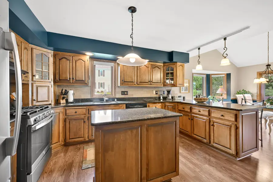 3260 Cherry Hill Dr, Brookfield, WI 53005 - #3