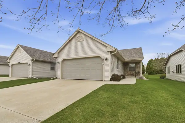 N162W20270 Butternut Ln, Jackson, WI 53037