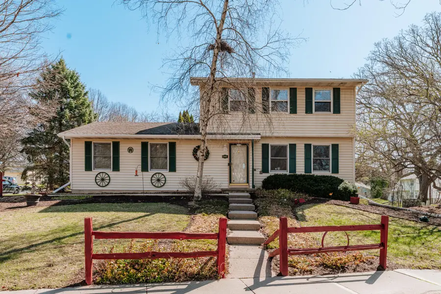 2001 S Thompson Dr, Madison, WI 53715 - #2