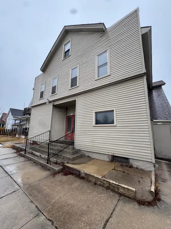 1729 S 12th St St, Sheboygan, WI 53081