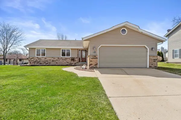 N78W15339 Haymeadow Rd, Menomonee Falls, WI 53051