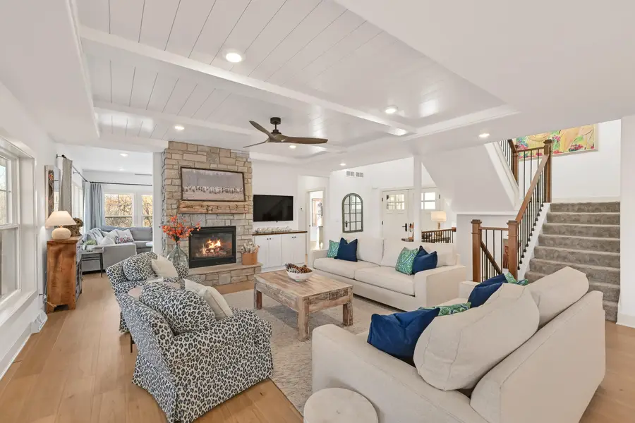 6850 W River Birch Dr, Mequon, WI 53092 - #3