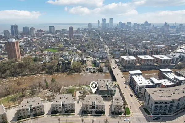 2118 N Commerce St, Milwaukee, WI 53212