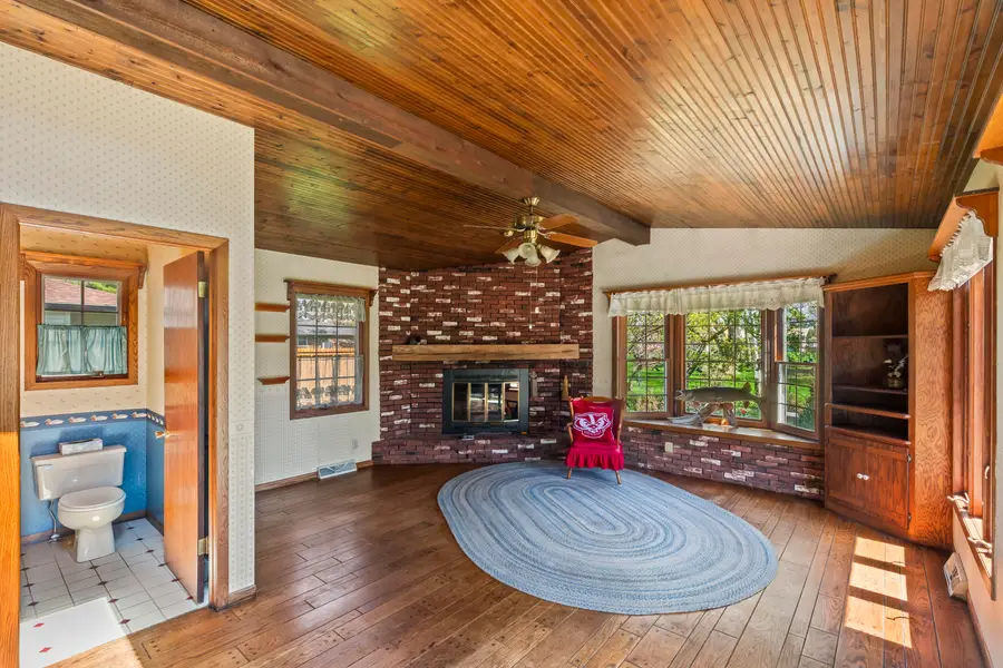 1131 Lily Rd, Oconomowoc, WI 53066 - #3