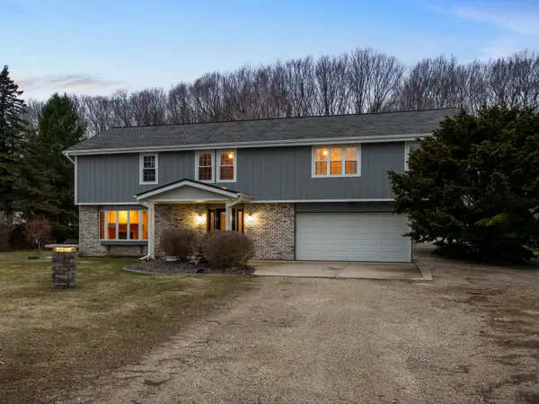 5304 Woodland Dr, Two Rivers, WI 54241