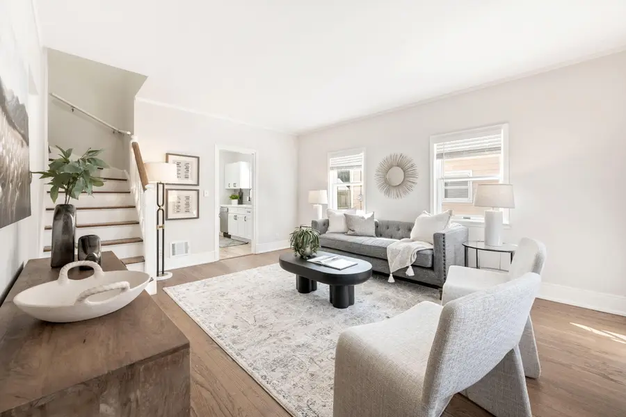 5122 N Diversey Blvd, Whitefish Bay, WI 53217 - #2